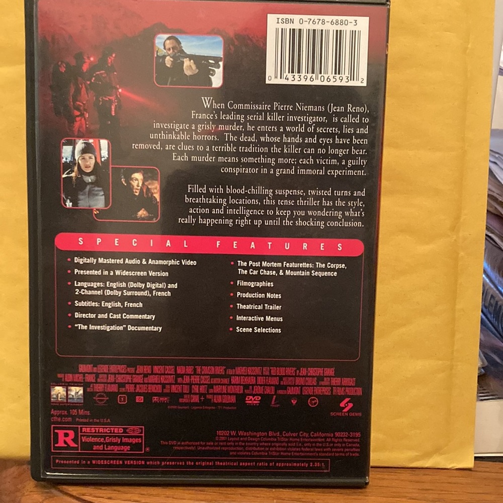 THE CRIMSON RIVERS - Picture 2 of 2